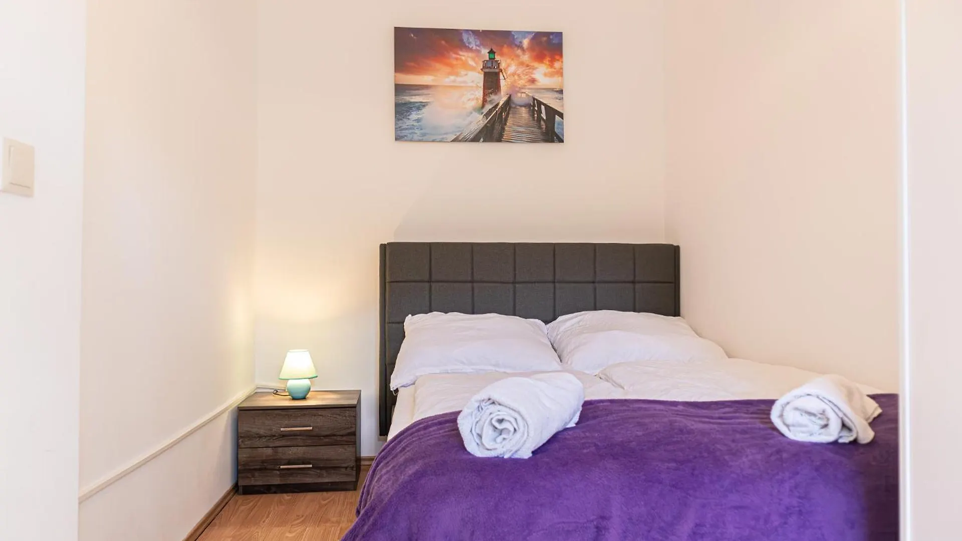 Apartament Spacious 2Br Apt Great Location - Near Schoenbrunn Wiedeń