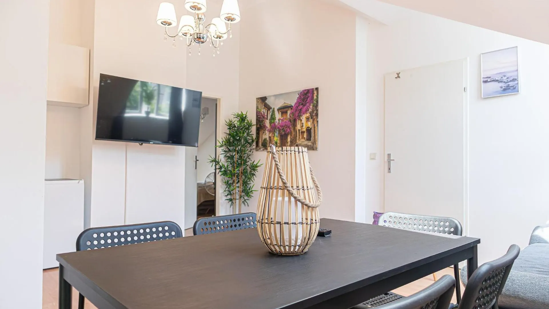 Spacious 2Br Apt Great Location - Near Schoenbrunn Vienna